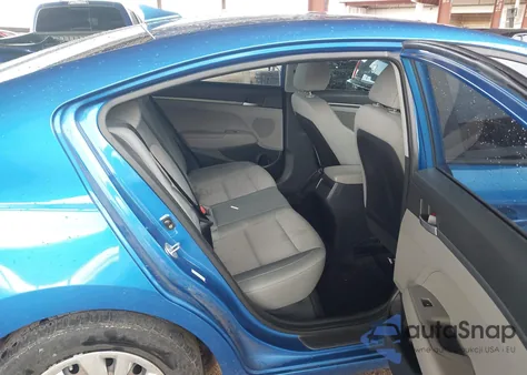 2017 Hyundai Elantra Se z USA, uszkodzony, nr VIN KMHD74LF9HU086400